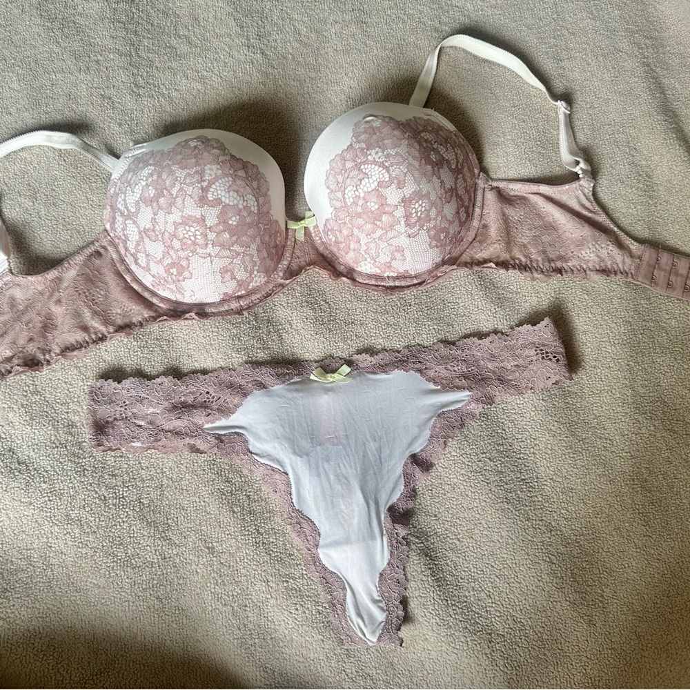 Victoria's Secret Dream Angels Lined Demi and matching thong set